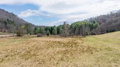 1900 Bee Tree Road Glenville NC 28736