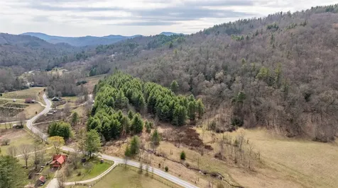 1900 Bee Tree Road Glenville NC 28736
