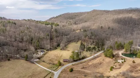 1900 Bee Tree Road Glenville NC 28736