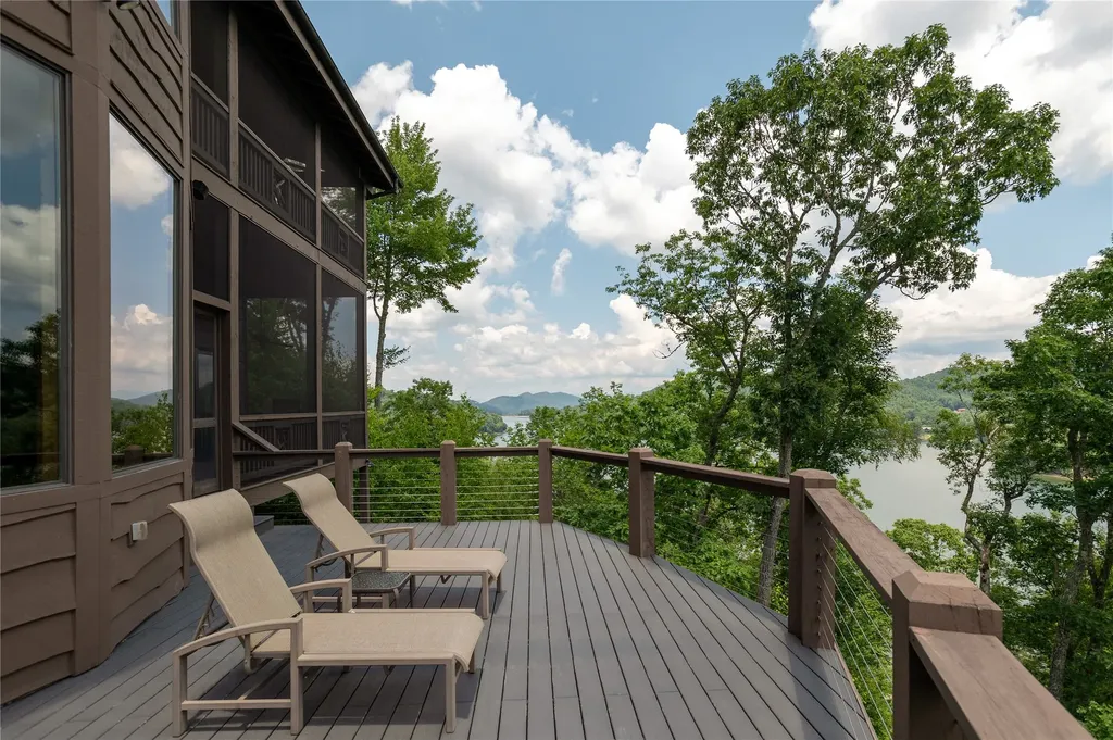 541 Summer Hill Road Cullowhee NC 28723