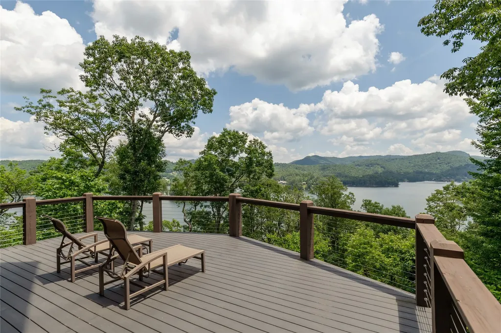541 Summer Hill Road Cullowhee NC 28723