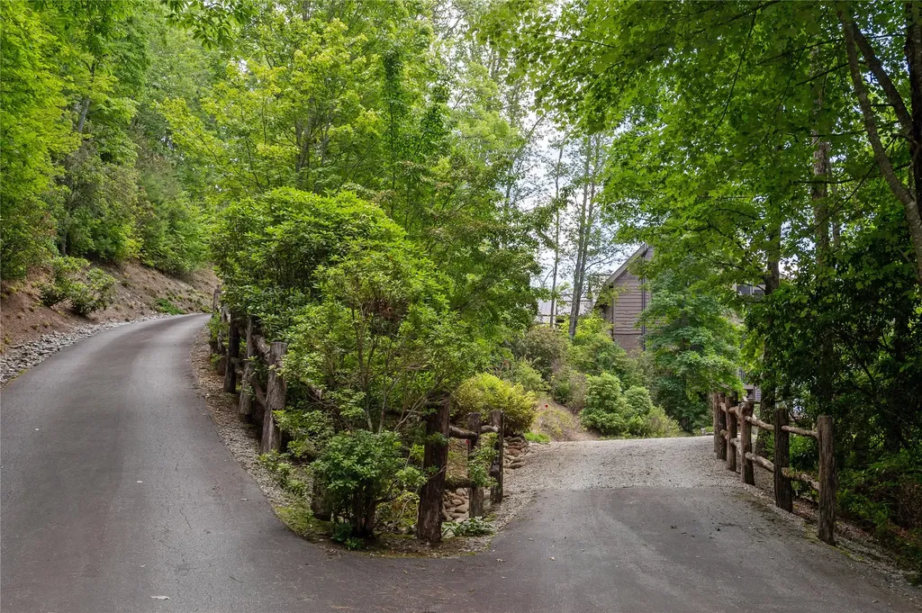 541 Summer Hill Road Cullowhee NC 28723
