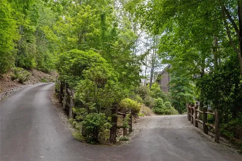 541 Summer Hill Road Cullowhee NC 28723