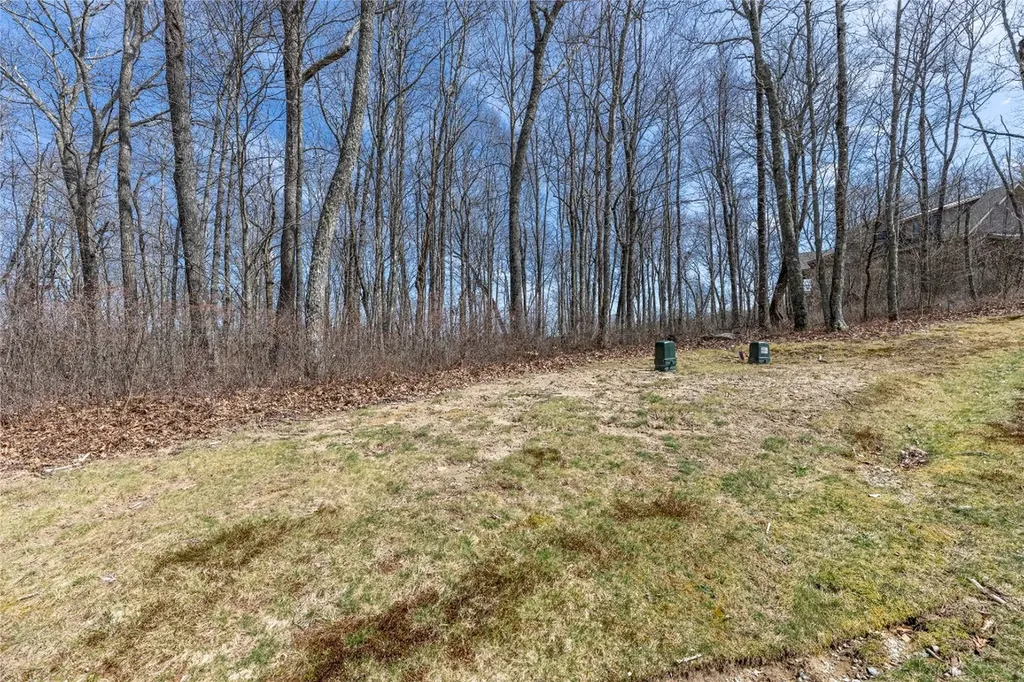 63 New Settler's Way Glenville NC 28736