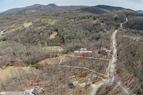 63 New Settler's Way Glenville NC 28736