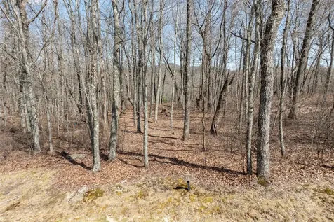 63 New Settler's Way Glenville NC 28736