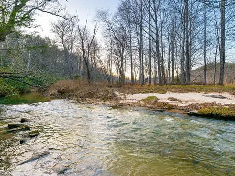 355 Doghobble Road Lake Toxaway NC 28747