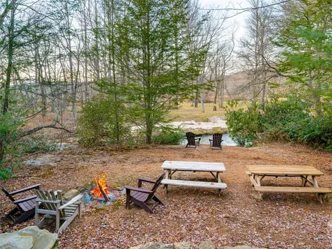 355 Doghobble Road Lake Toxaway NC 28747