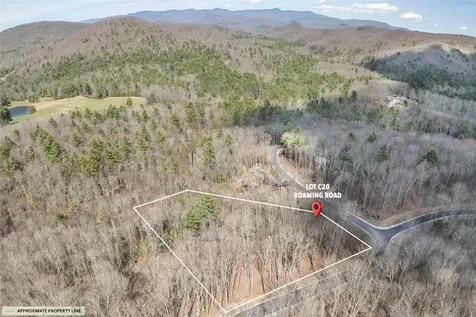 C20 Roaming Road Glenville NC 28736