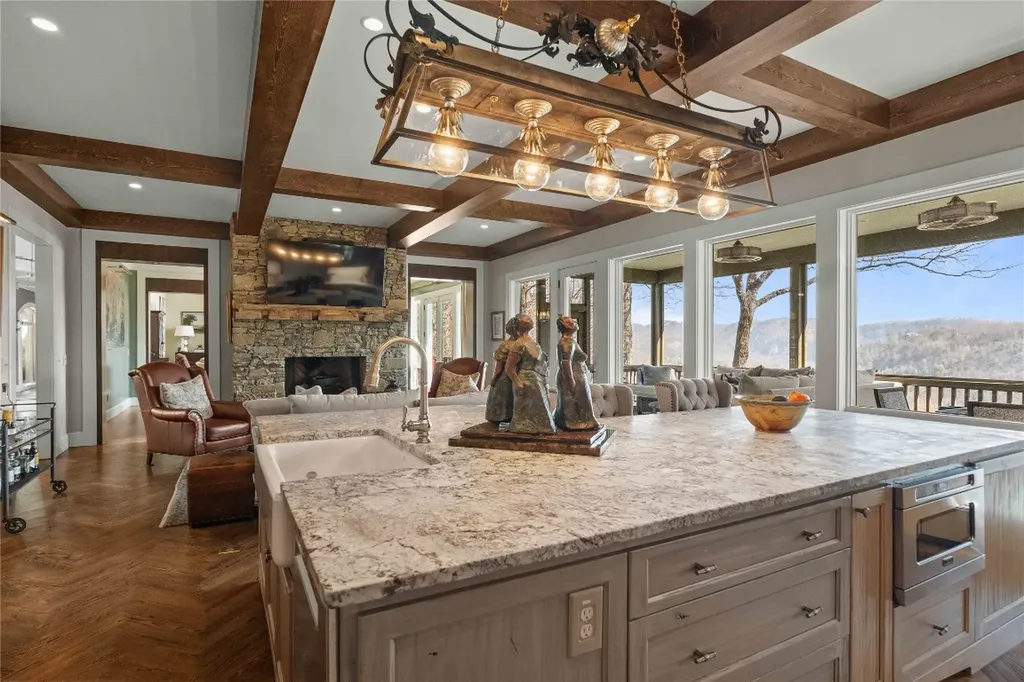 170 Old Hunters Run Cashiers NC 28717