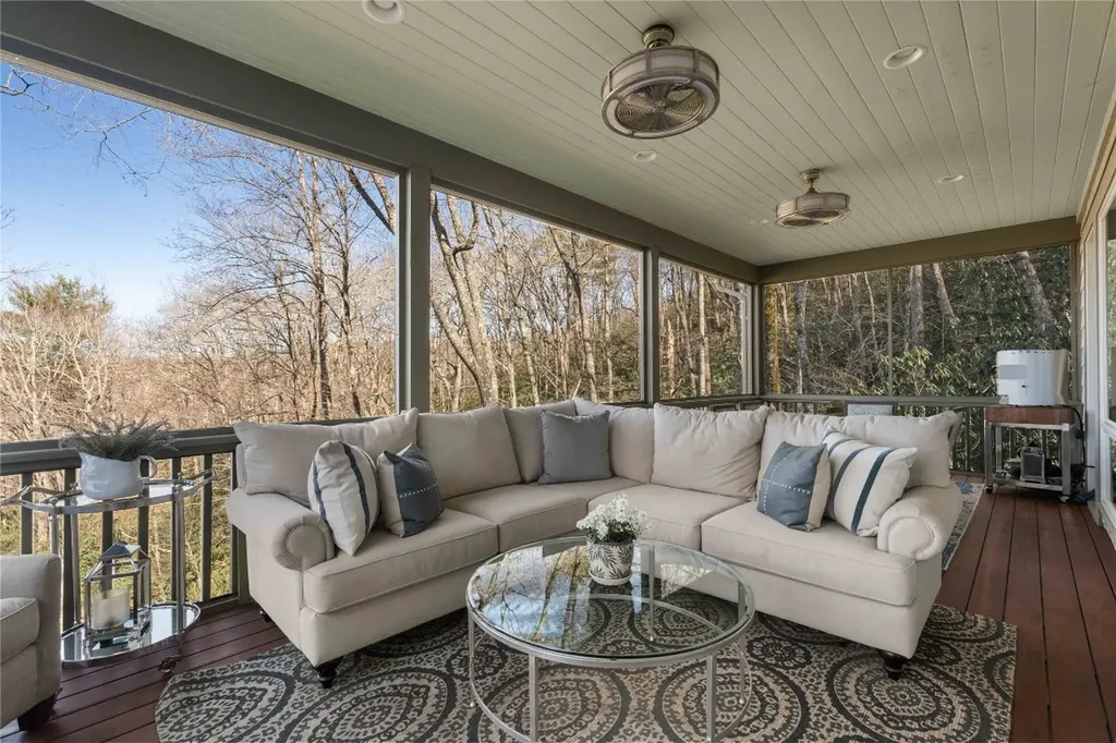 170 Old Hunters Run Cashiers NC 28717