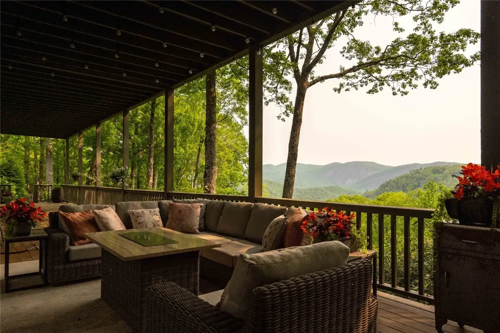 170 Old Hunters Run Cashiers NC 28717