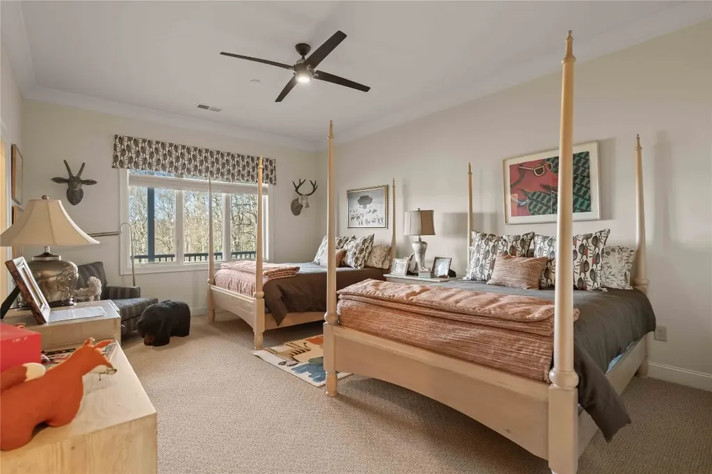 170 Old Hunters Run Cashiers NC 28717