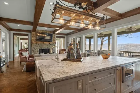 170 Old Hunters Run Cashiers NC 28717