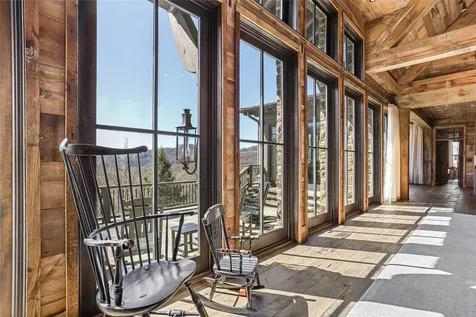 196 Stove Pipe Court Cashiers NC 28717