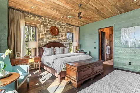 196 Stove Pipe Court Cashiers NC 28717