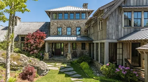 196 Stove Pipe Court Cashiers NC 28717