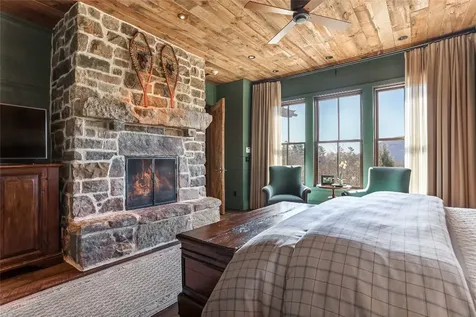 196 Stove Pipe Court Cashiers NC 28717