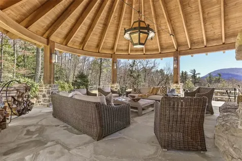 196 Stove Pipe Court Cashiers NC 28717