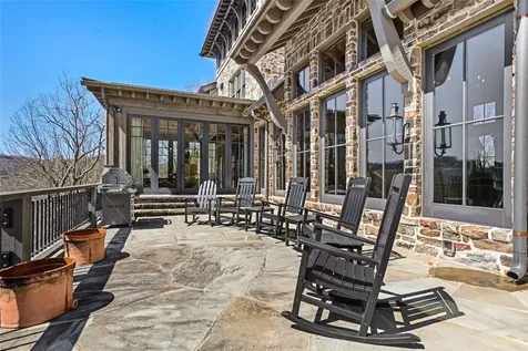 196 Stove Pipe Court Cashiers NC 28717