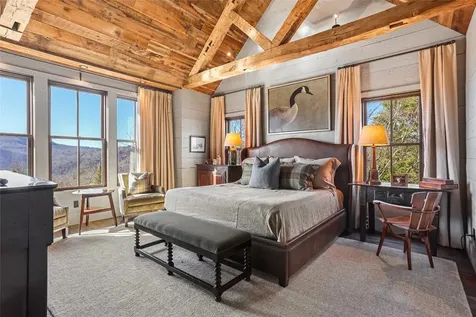 196 Stove Pipe Court Cashiers NC 28717