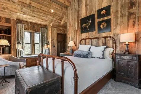 196 Stove Pipe Court Cashiers NC 28717