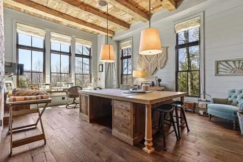 196 Stove Pipe Court Cashiers NC 28717