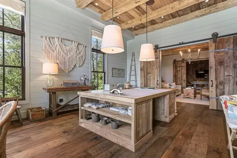 196 Stove Pipe Court Cashiers NC 28717