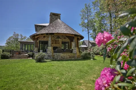 196 Stove Pipe Court Cashiers NC 28717