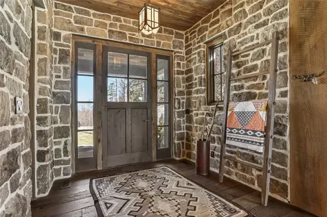 196 Stove Pipe Court Cashiers NC 28717