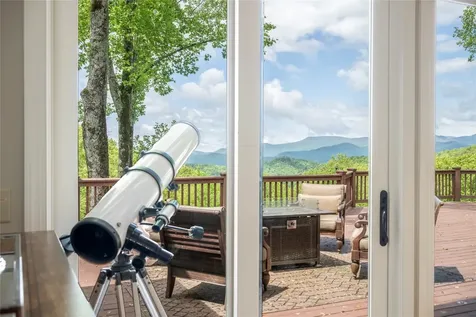 25 Hurrah Ridge Scaly Mountain NC 28775