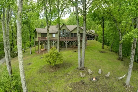 25 Hurrah Ridge Scaly Mountain NC 28775