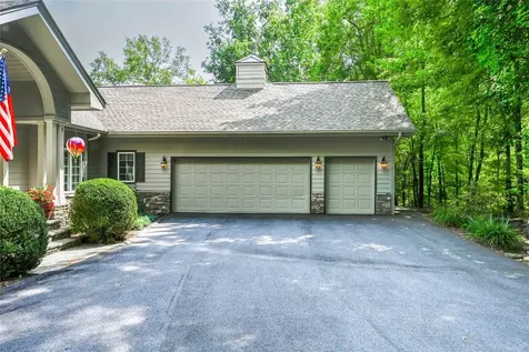 251 Lakeshore Drive Sapphire NC 28774