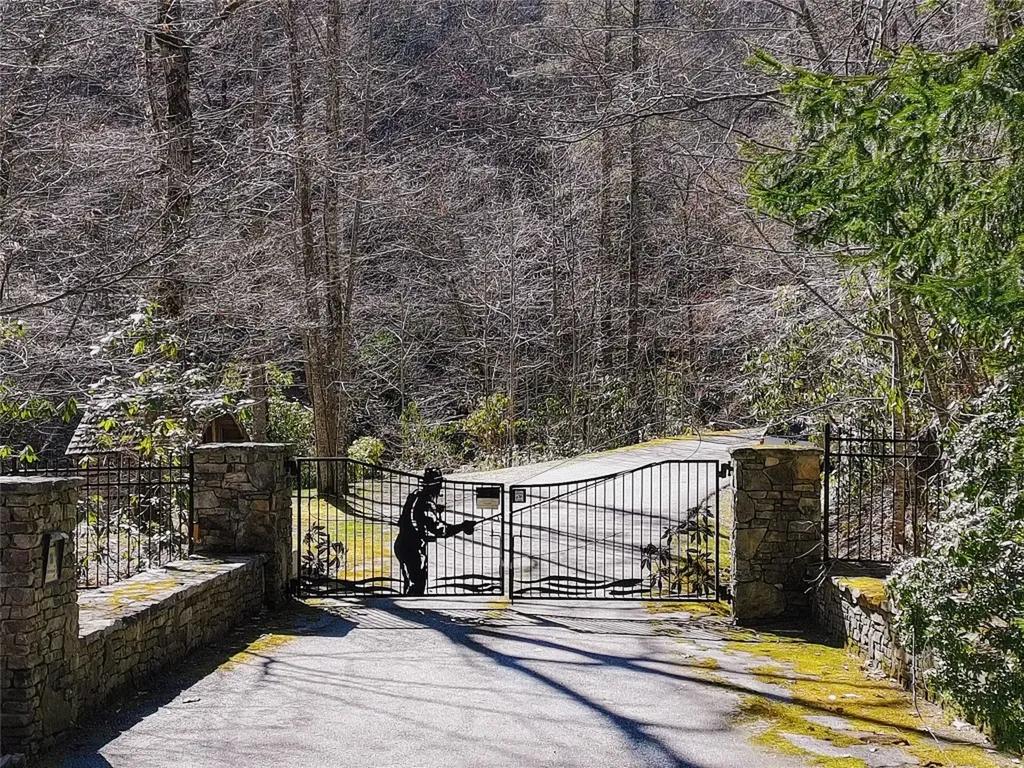 229 Waterdance Drive Cullowhee NC 28723