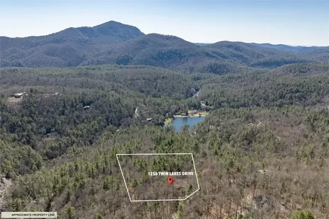 1256 Twin Lakes Drive Cashiers NC 28717
