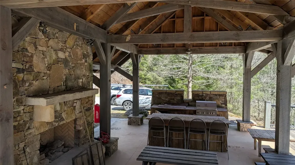 26,27B Mayfly Drive Cullowhee NC 28723