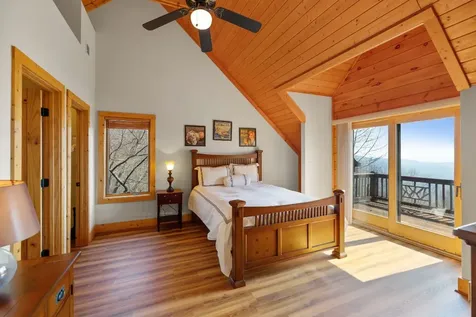 277 Kestrel Court Sapphire NC 28774