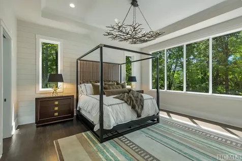 34 Bear Mor Ridge Highlands NC 28741