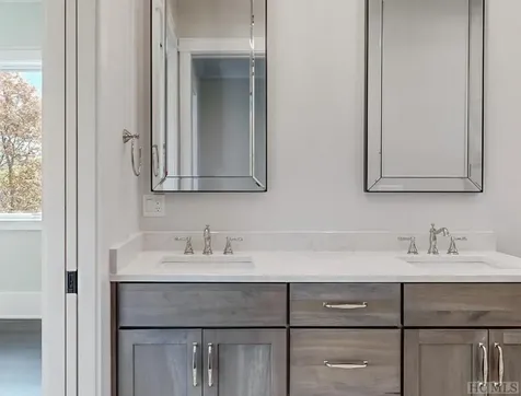 34 Bear Mor Ridge Highlands NC 28741