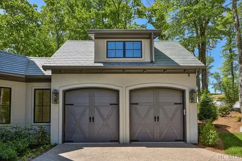 34 Bear Mor Ridge Highlands NC 28741