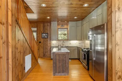 6045 Whiteside Cove Road Cashiers NC 28717