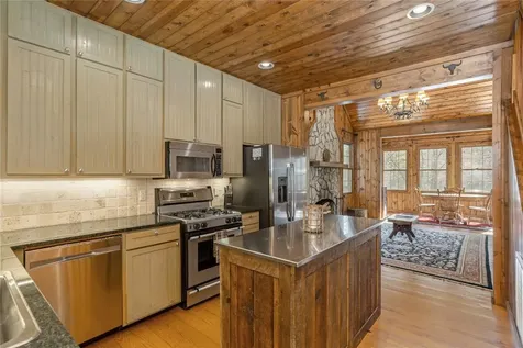6045 Whiteside Cove Road Cashiers NC 28717