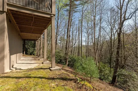 6045 Whiteside Cove Road Cashiers NC 28717