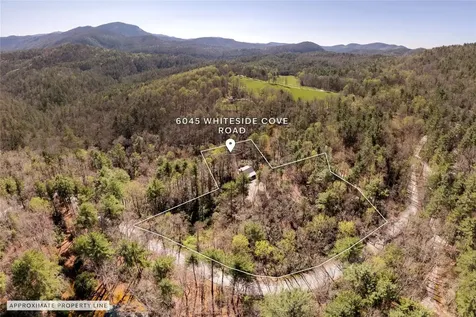 6045 Whiteside Cove Road Cashiers NC 28717