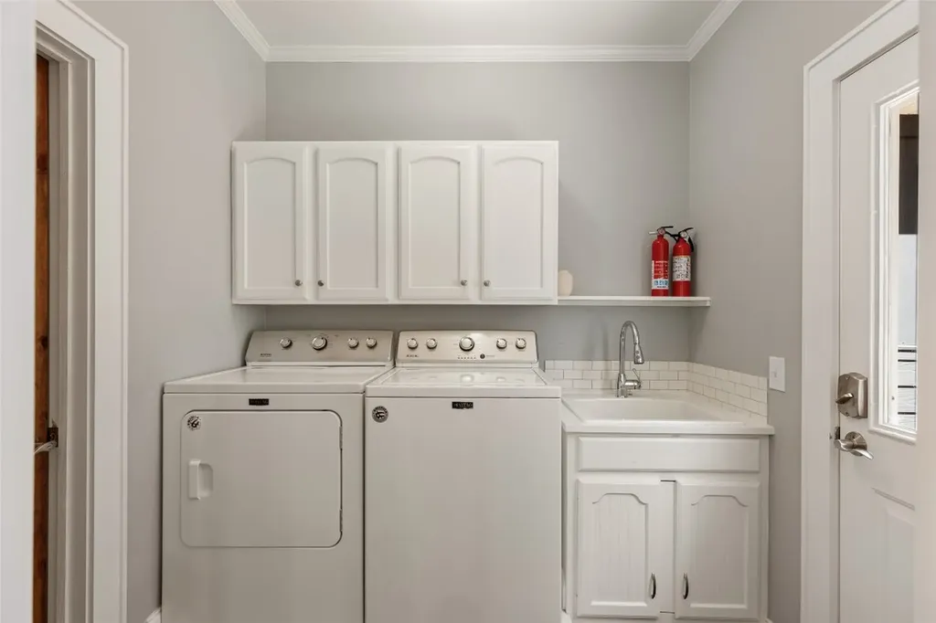 139 S Stinger Ridge Glenville NC 28736