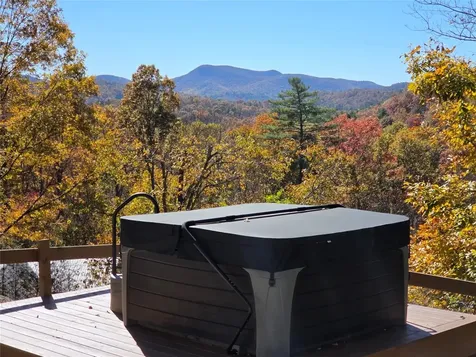 139 S Stinger Ridge Glenville NC 28736