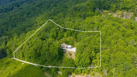 139 S Stinger Ridge Glenville NC 28736