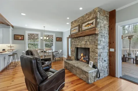 139 S Stinger Ridge Glenville NC 28736