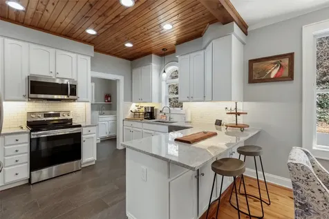 139 S Stinger Ridge Glenville NC 28736