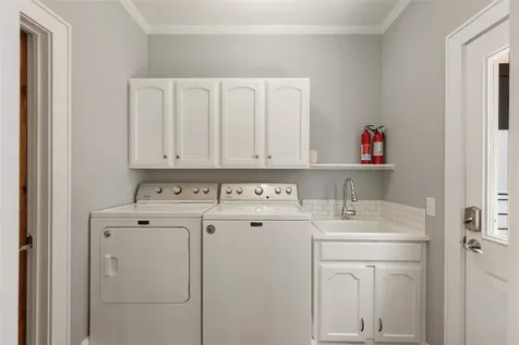 139 S Stinger Ridge Glenville NC 28736